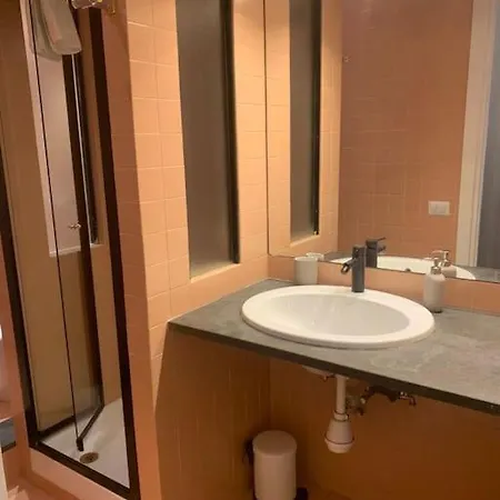 Apartmán Spacious And Cozy In Piazza Verbano *